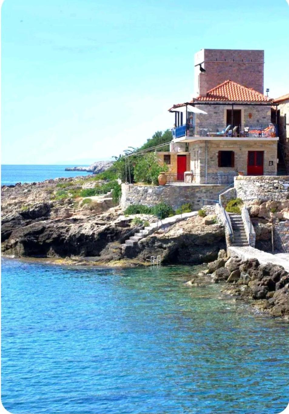 Wheelhouse Trachila Mani Villa Trakhila Bagian luar foto