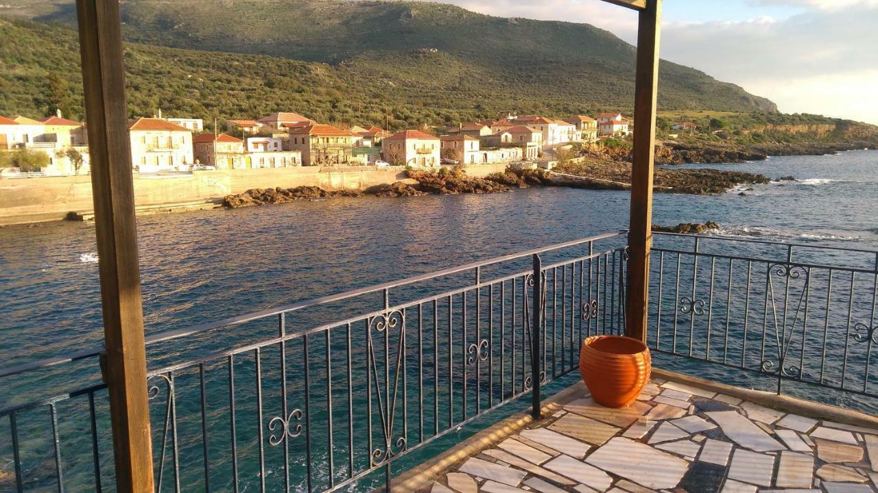 Wheelhouse Trachila Mani Villa Trakhila Bagian luar foto
