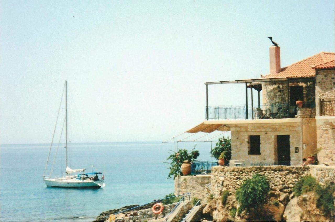 Wheelhouse Trachila Mani Villa Trakhila Bagian luar foto