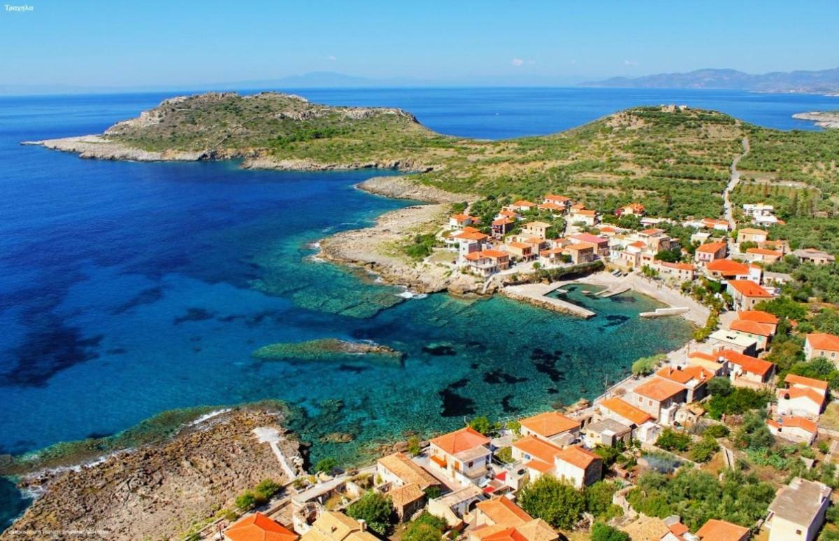 Wheelhouse Trachila Mani Villa Trakhila Bagian luar foto
