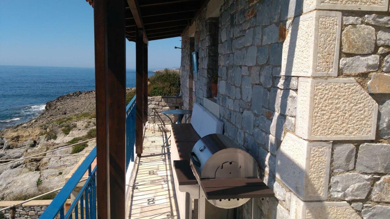 Wheelhouse Trachila Mani Villa Trakhila Bagian luar foto