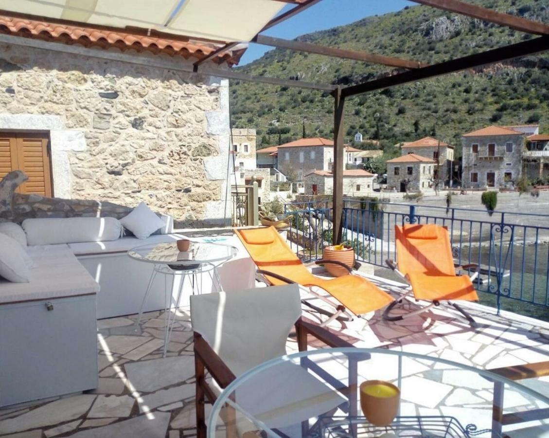Wheelhouse Trachila Mani Villa Trakhila Bagian luar foto
