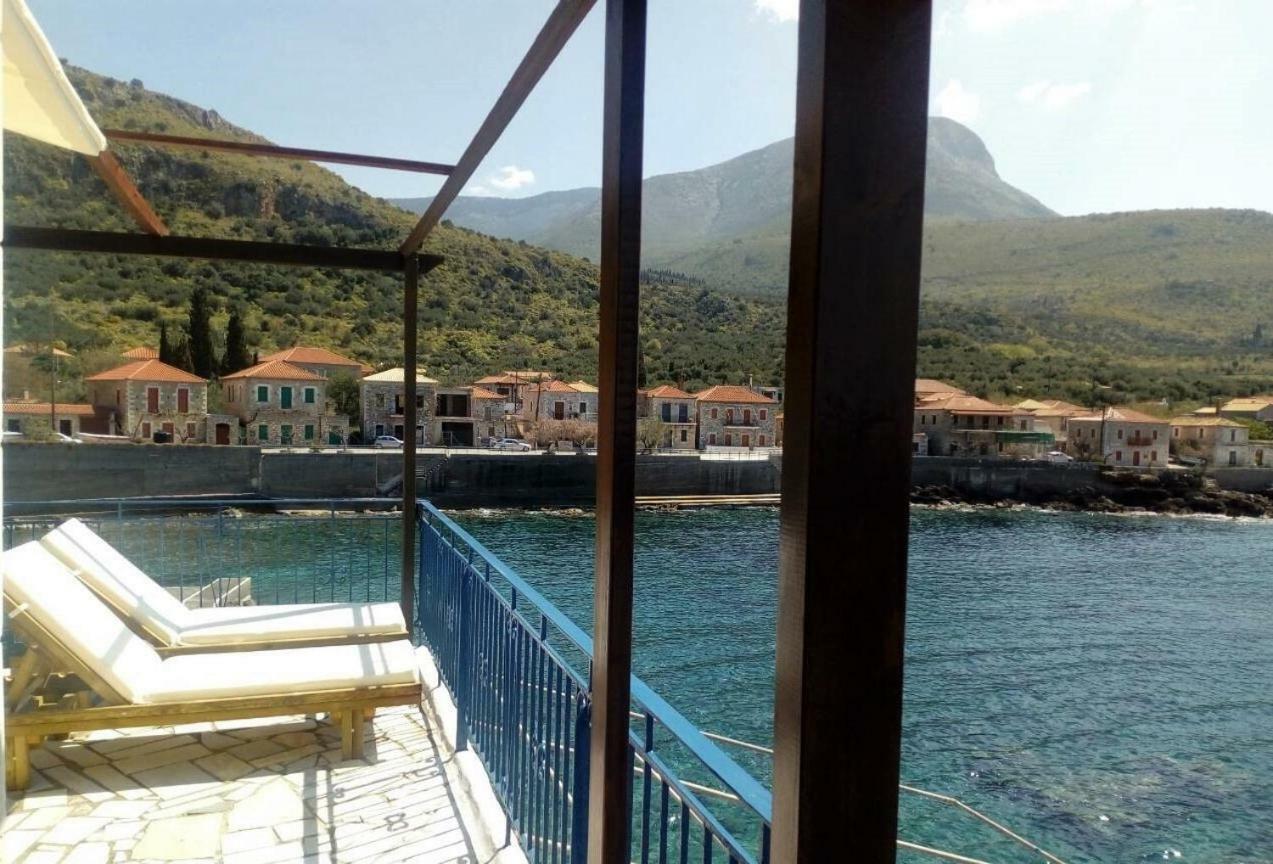 Wheelhouse Trachila Mani Villa Trakhila Bagian luar foto